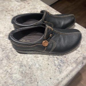 Clarks Artisan Black Leather Slip On Loafers Size 5